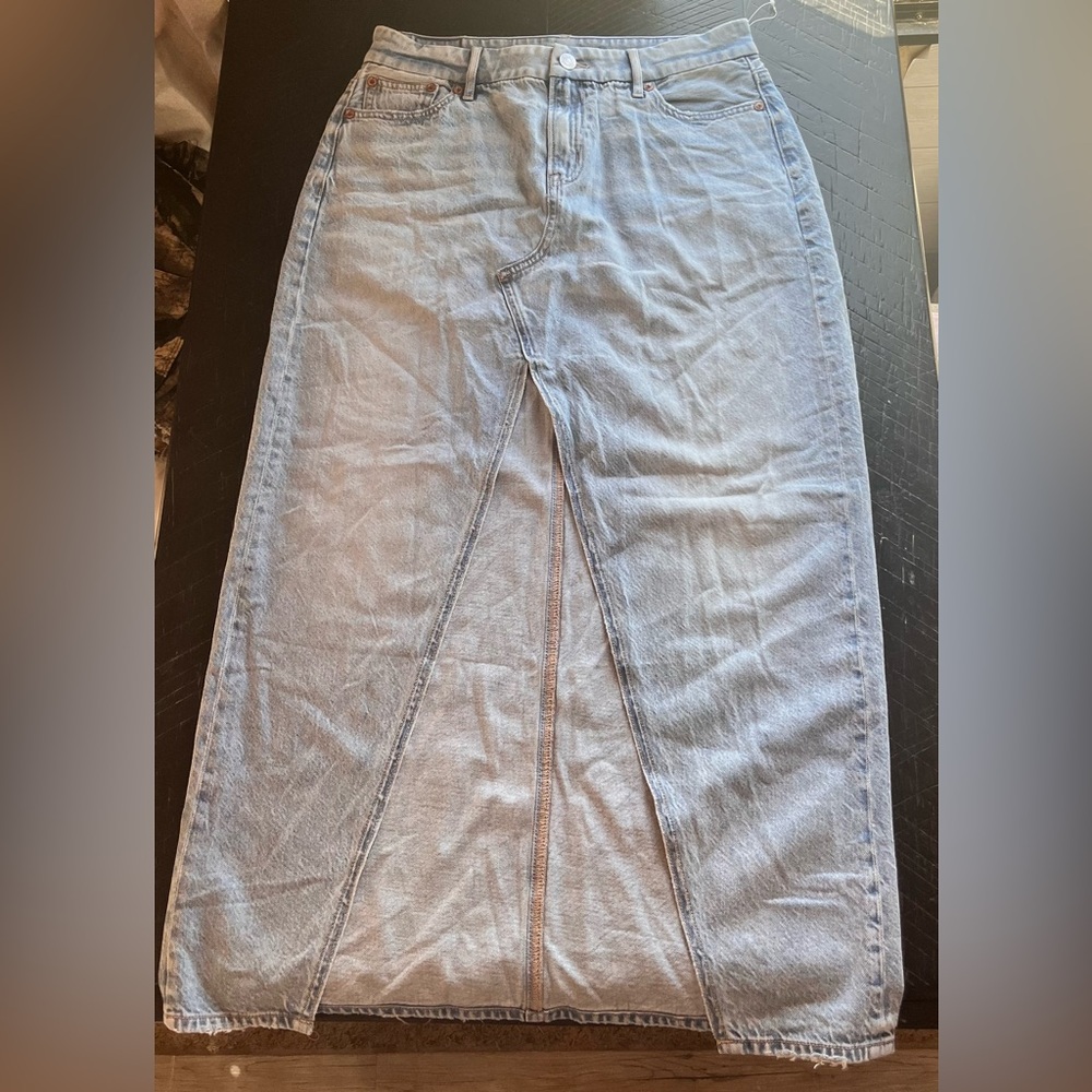American Eagle Light Blue Denim Skirt- Approx. Size 6